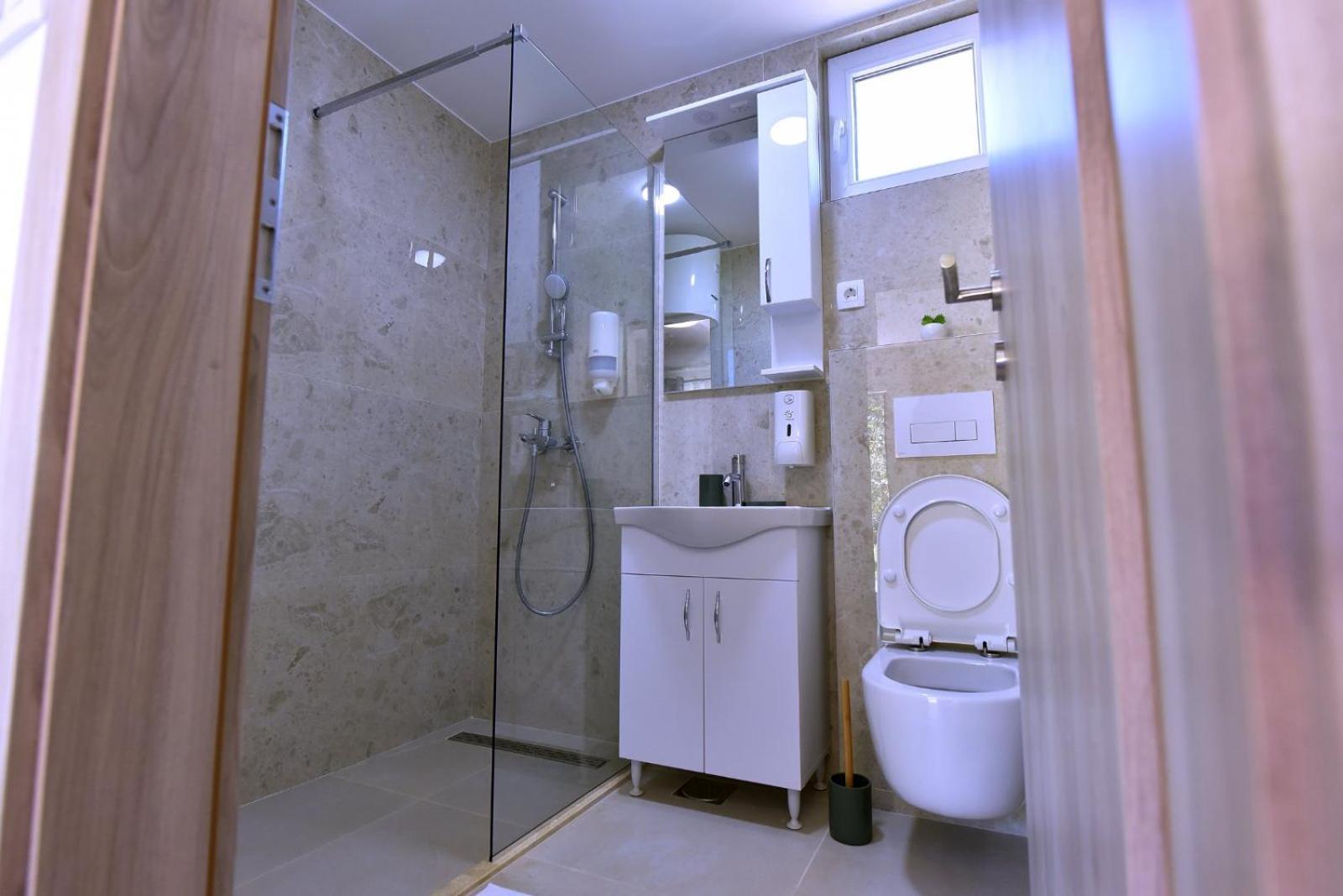 Airport Apartments Tri Hrasta 포드고리차 외부 사진